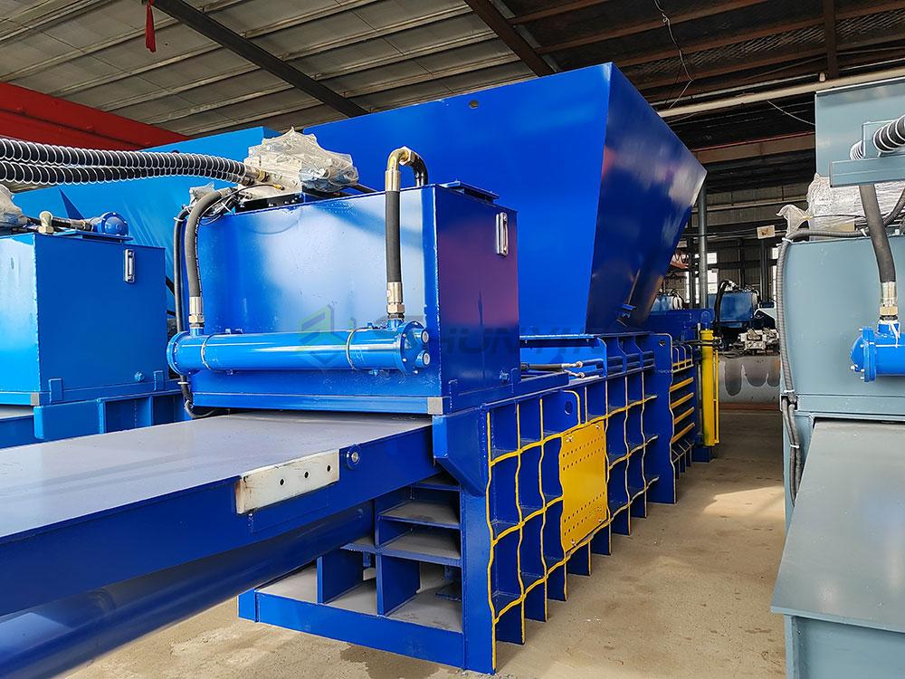 Hydraulic Baler Working Phases